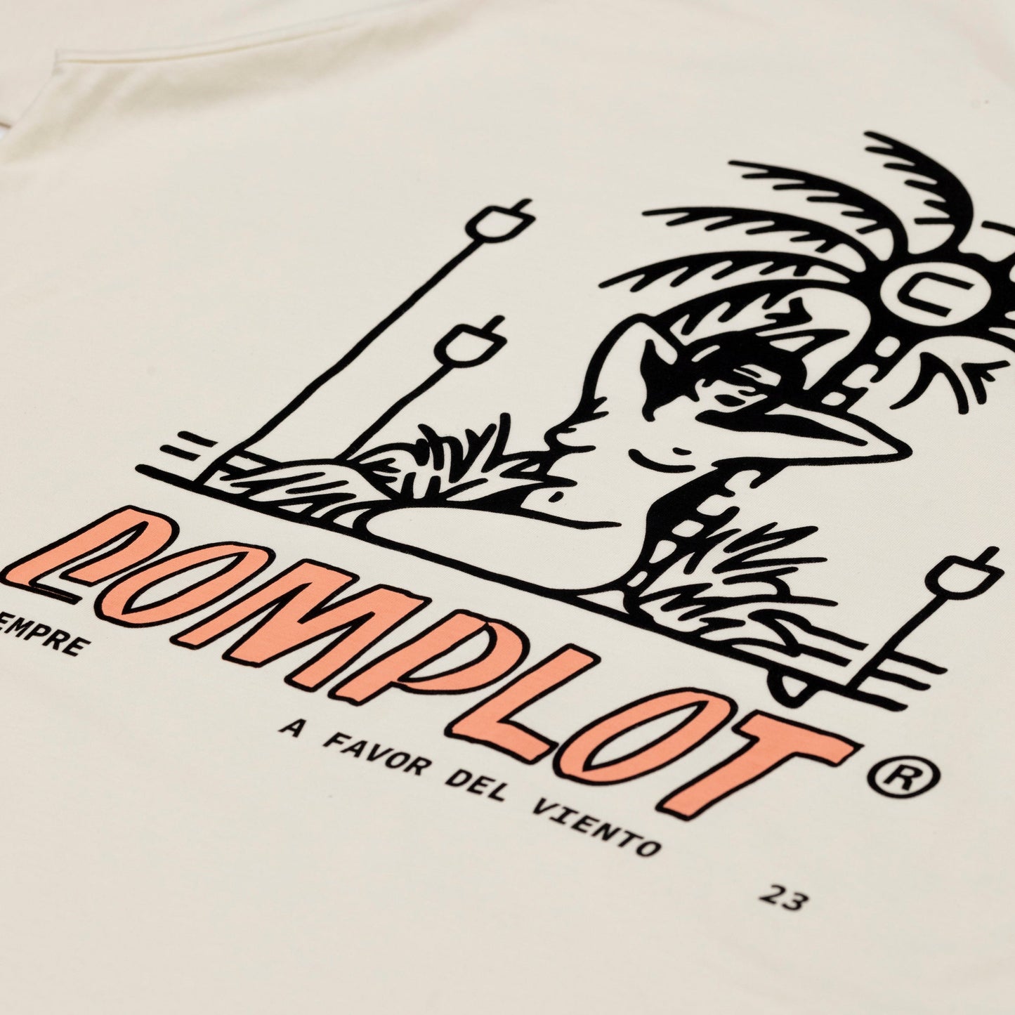 Camiseta Chica Complot