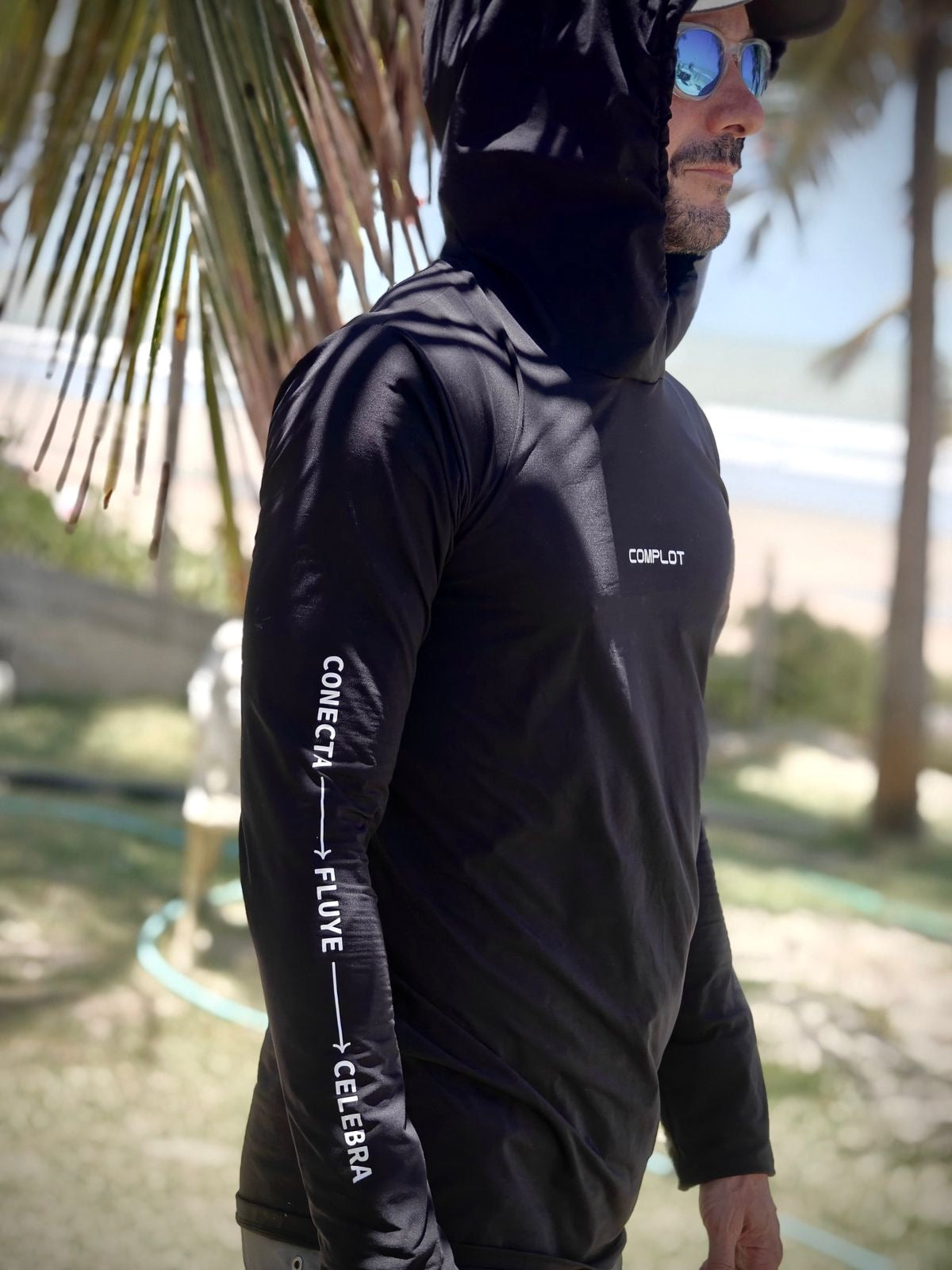 Rash con Capucha Microfibra